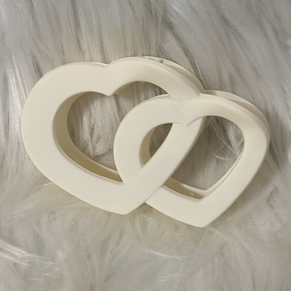 White Hair Claw - Picture 3 of 3